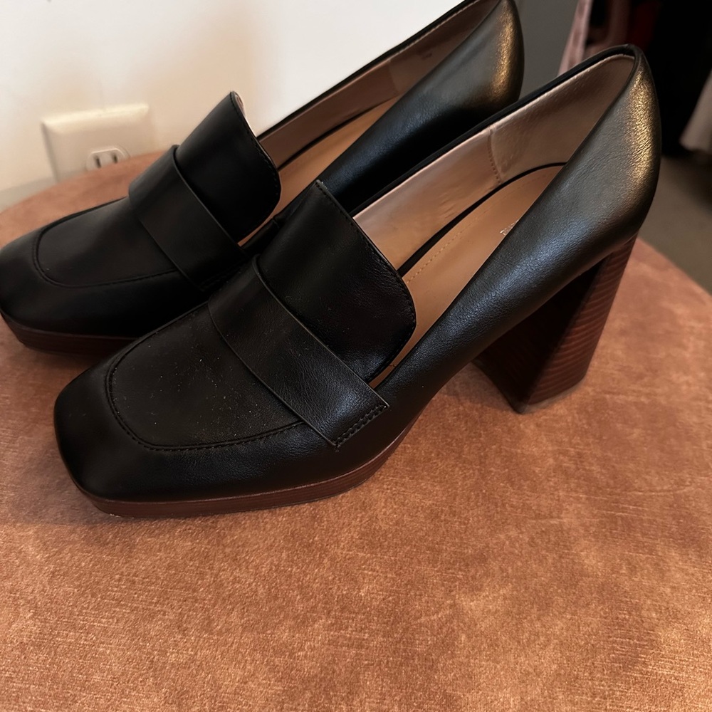 Charles David Black Leather Block Heel Loafers